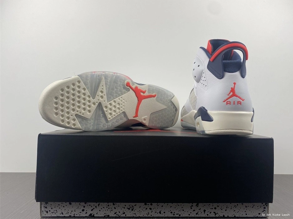 Tinker 6 Jordan 384664-104 - Retro 0419